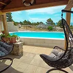 بيت للعطل Isolated Paradise Adio Mare Brac