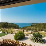 Isolated Paradise Adio Mare Brac * ميلنا