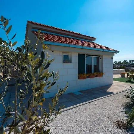 Holiday home Isolated Paradise Adio Mare Milna Brac