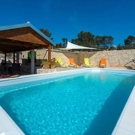 別荘 Isolated Paradise Adio Mare Brac *