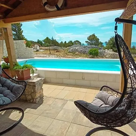 Holiday home Isolated Paradise Adio Mare Milna Brac